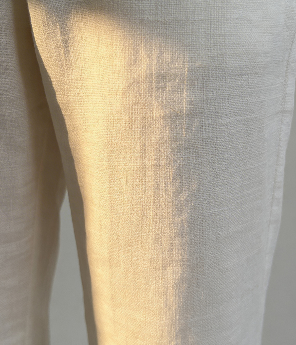 Pantaloni di lino bianchi