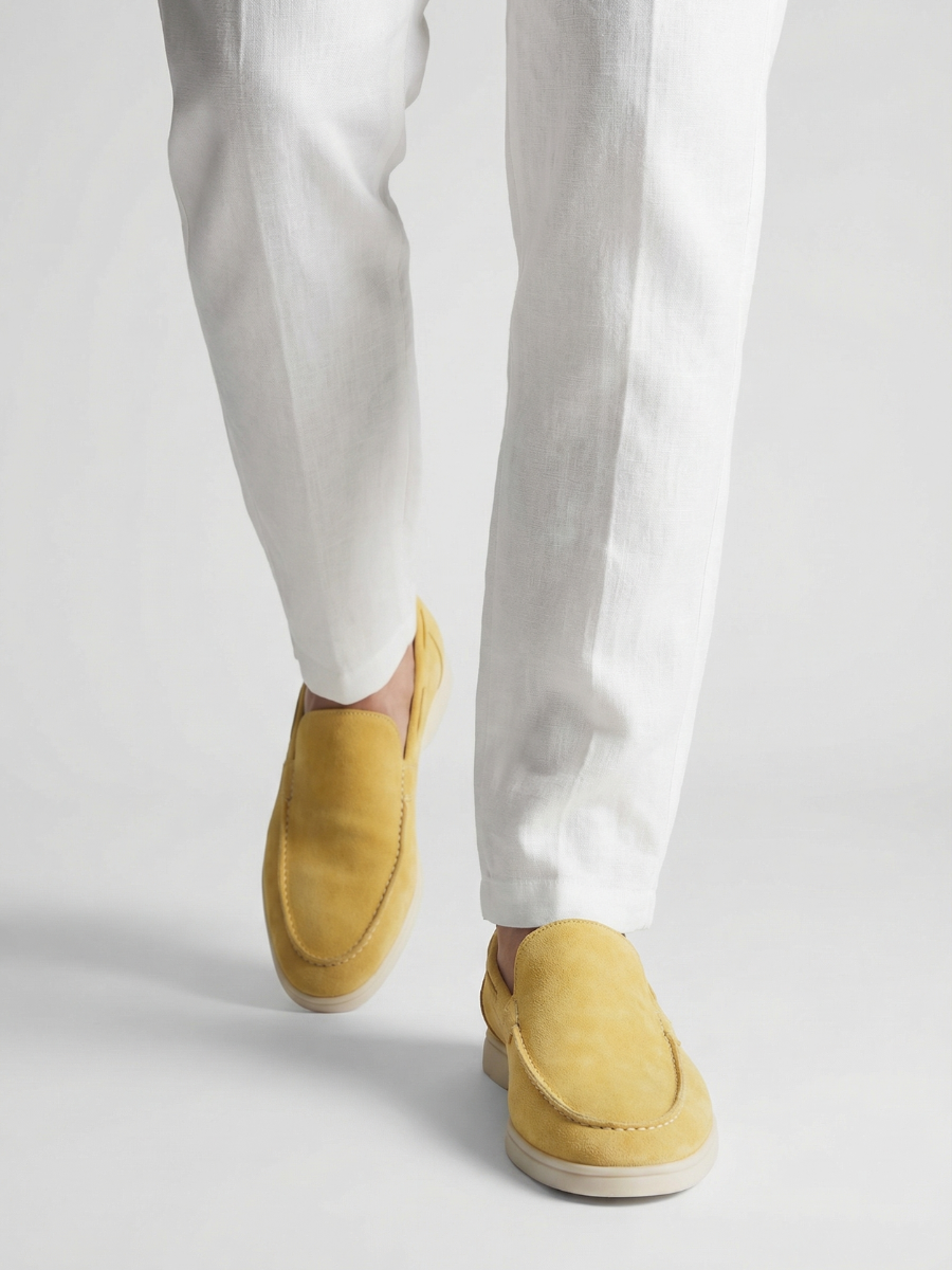 Gelbe Yacht-Slipper