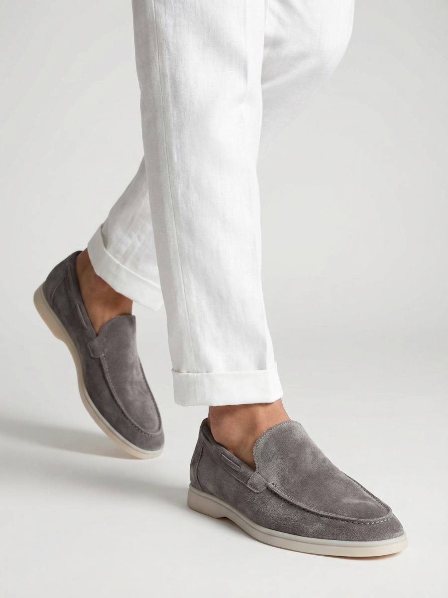 Graue Yacht-Slipper