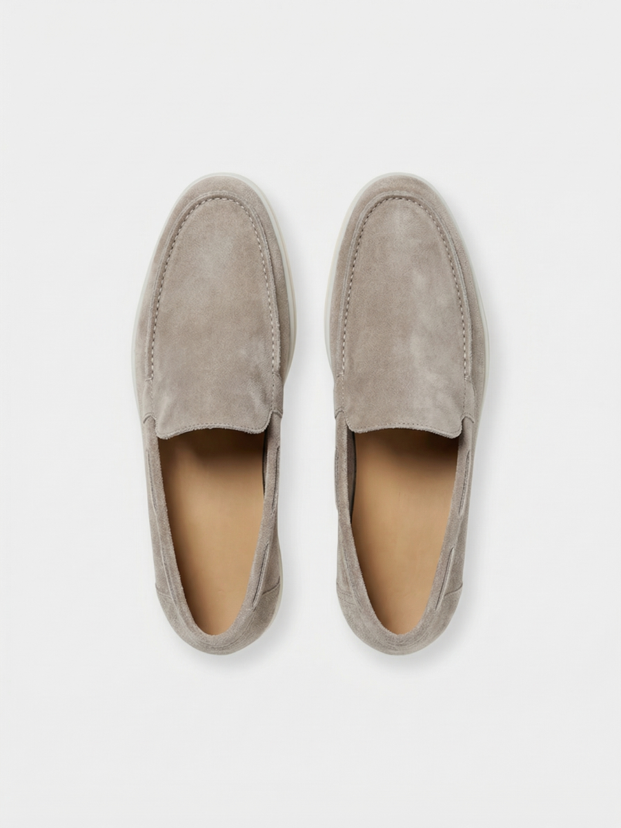 Hellgraue Yacht-Slipper
