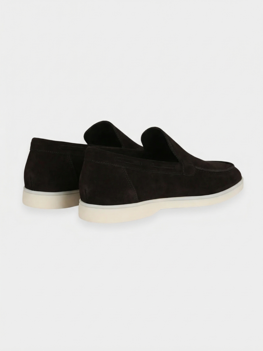Schwarze Yacht-Slipper